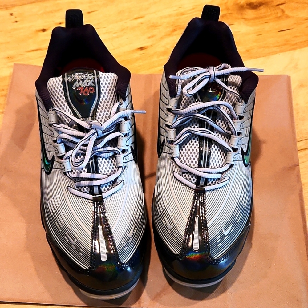Men's Athletic Shoes